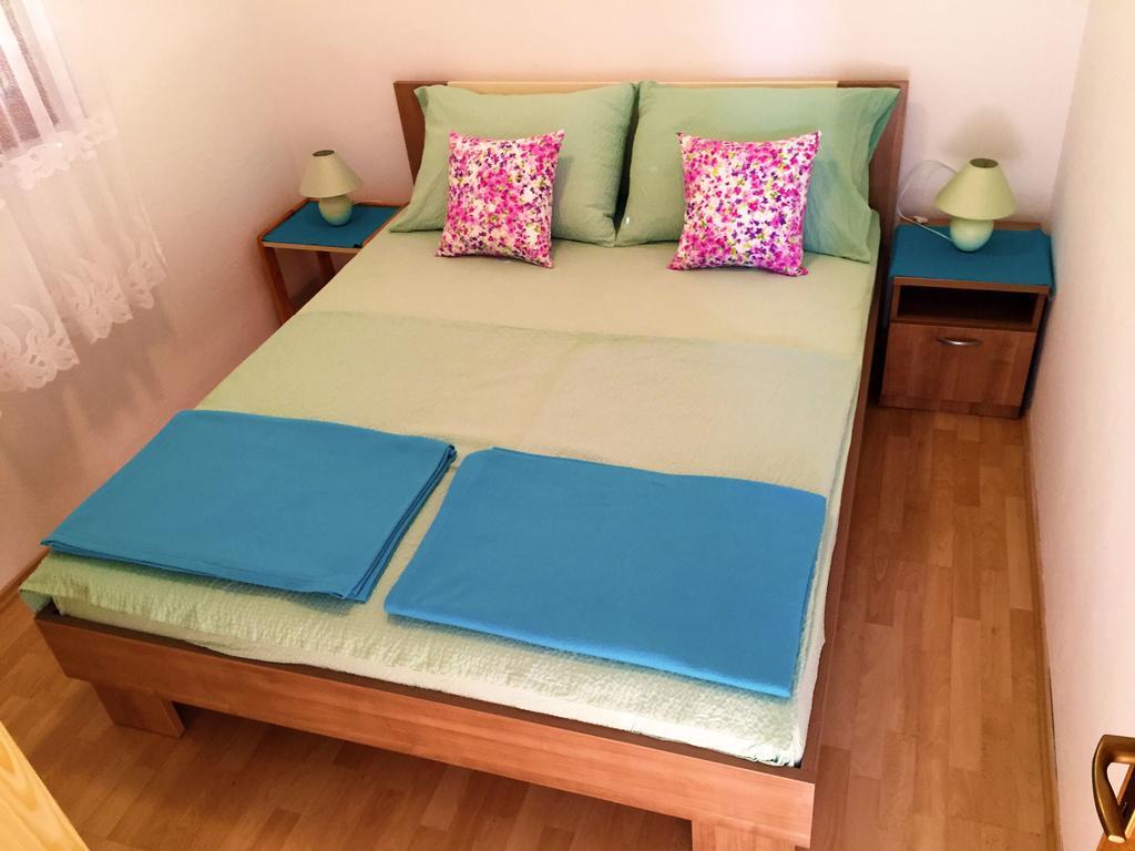 Apartments Pavic Betina  Exterior foto